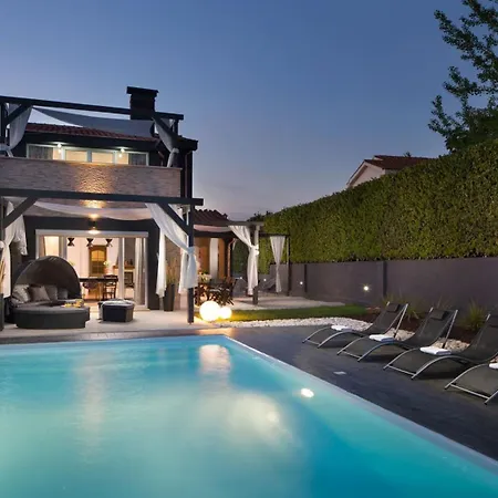 Villa Evita Kukci
